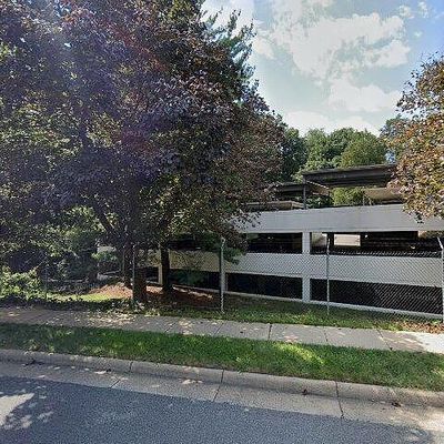 205 Yoakum Pkwy #325, Alexandria, VA 22304