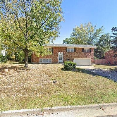 206 W Briarwood Ln, Columbia, MO 65203