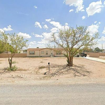 2107 Curry Rd, Carlsbad, NM 88220