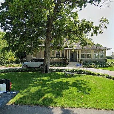 2109 Lake Rd, Wayzata, MN 55391