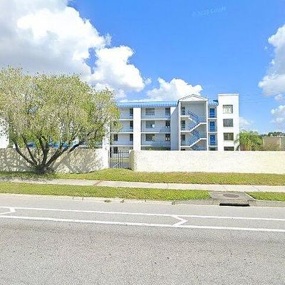 2424 W Tampa Bay Blvd #202, Tampa, FL 33607