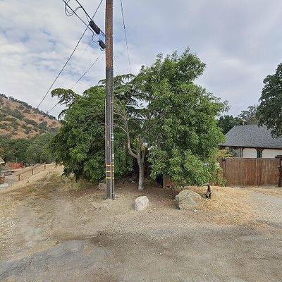 24512 Yucca Ct, Tehachapi, CA 93561