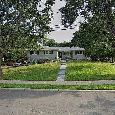 25 Overhill Rd, East Brunswick, NJ 08816