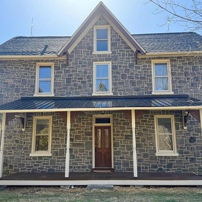 260 Warwick Rd, Elverson, PA 19520