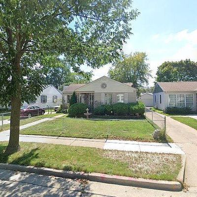 2247 W Lawn Ave, Milwaukee, WI 53209