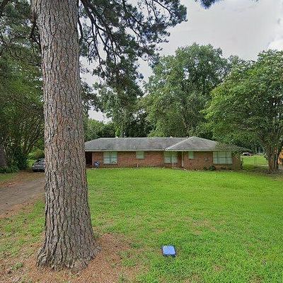 302 Lone Star St, Daingerfield, TX 75638