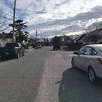 31 Terrell St, Patchogue, NY 11772