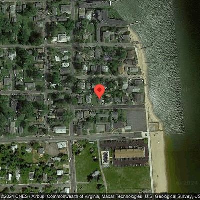 33 Maryland Ave, Colonial Beach, VA 22443