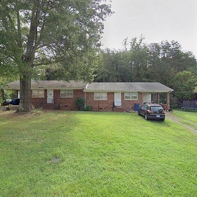 2720 Harwell St, Claremont, NC 28610