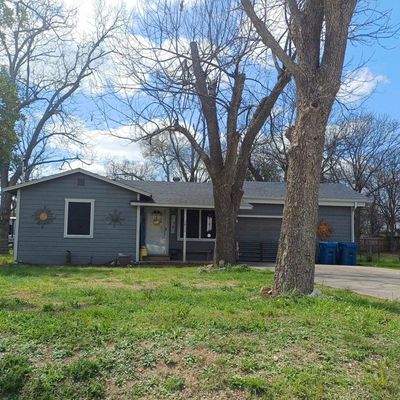 2817 Hunt St, Kerrville, TX 78028