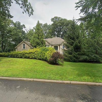 410 Vance Ave, Franklin Lakes, NJ 07417