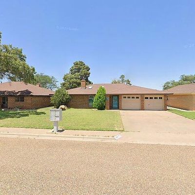 411 E Adams St, Levelland, TX 79336