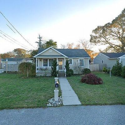 34 Cardinal Ave, Villas, NJ 08251