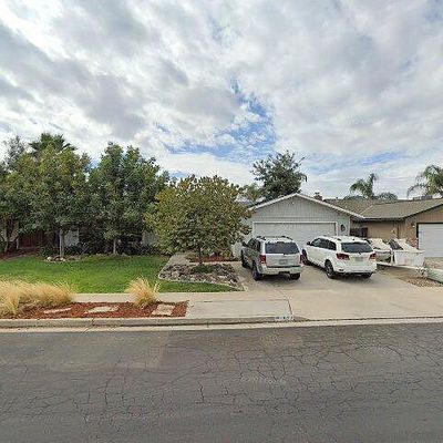 527 W Magnolia Ave, Hanford, CA 93230