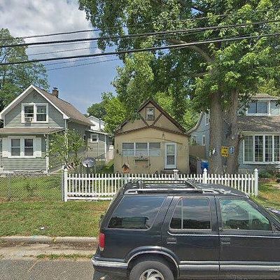 59 Essex St, North Middletown, NJ 07748