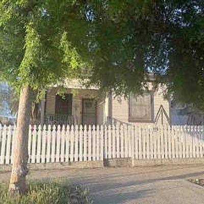 601 Lucard St, Taft, CA 93268