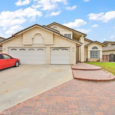 8052 Wendover Dr, Jurupa Valley, CA 92509