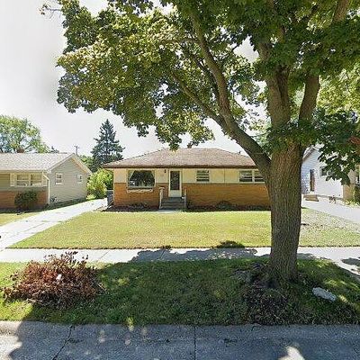 8145 W Marion St, Milwaukee, WI 53222