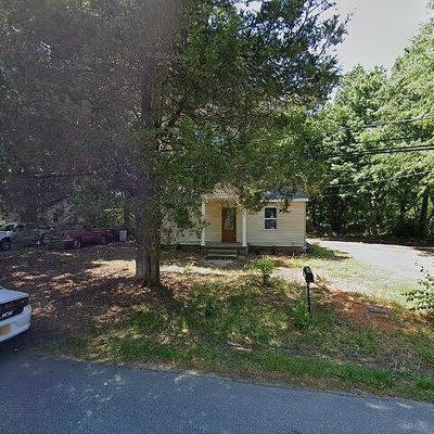 818 Park Dr, Statesville, NC 28677