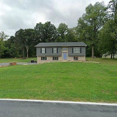 681 Apple Way, Saint Thomas, PA 17252