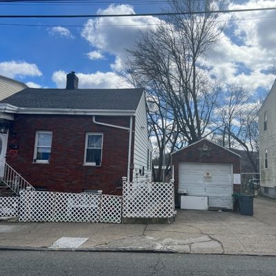 70 Front St, Paterson City, NJ 07522