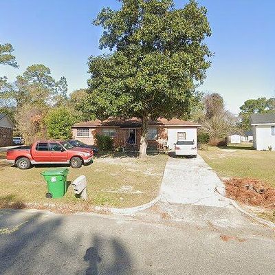 916 Jamestown Dr, Valdosta, GA 31601