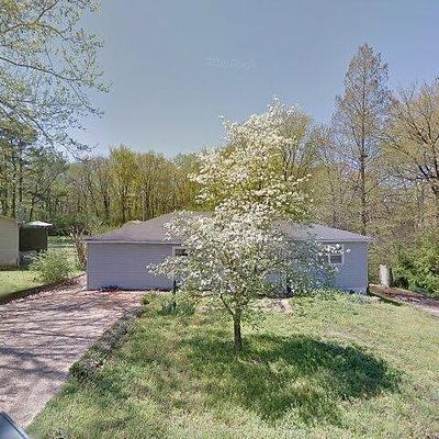 110 Moore Dr, Florence, AL 35630