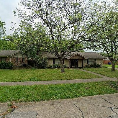 1102 Williamsburg Dr, Ennis, TX 75119