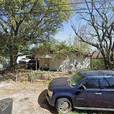 1105 1 St St, Galena Park, TX 77547