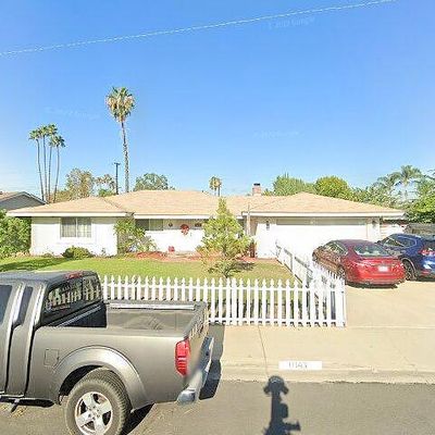 11143 Town & Country Dr, Riverside, CA 92505