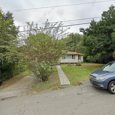 112 Starlet Ln, Waterbury, CT 06704