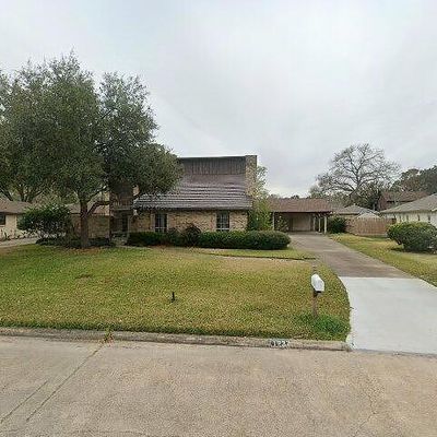 11227 Timberline Rd, Houston, TX 77043