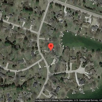 W356 N5212 Lakeshore Dr, Oconomowoc, WI 53066