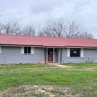 1008 W Pietzsch St, Bartlett, TX 76511