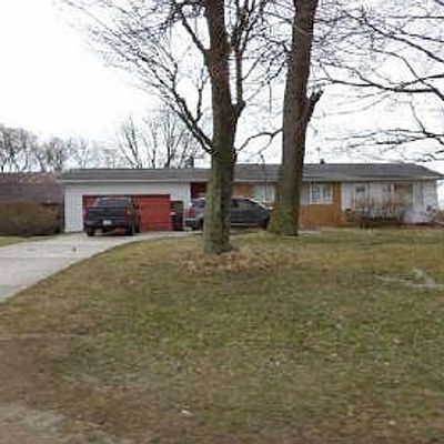 10210 W Lincoln Rd, Riverdale, MI 48877