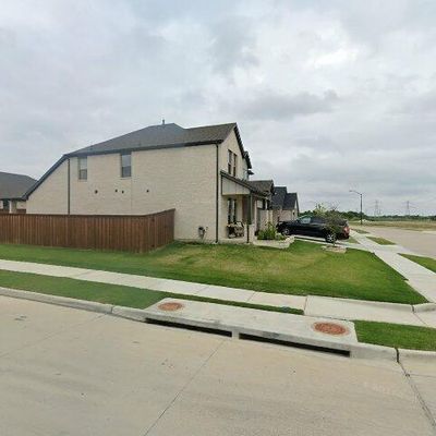10224 Hank Creek Rd, Fort Worth, TX 76126