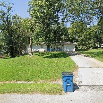 1303 James St, Carthage, MO 64836