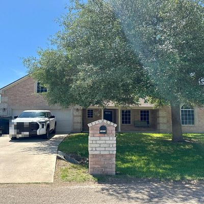 15813 Hill Ln, Selma, TX 78154