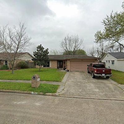 1609 Harrison Dr, Deer Park, TX 77536