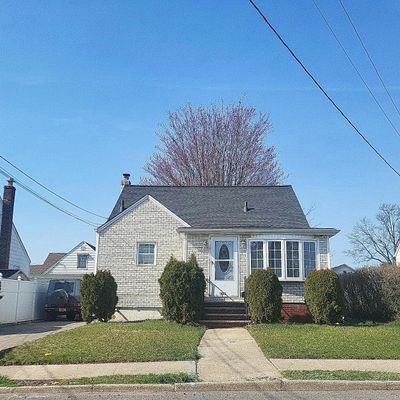 1635 Mildred Ave, Linden, NJ 07036