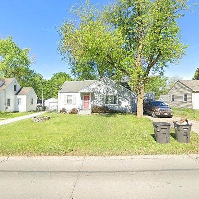 1708 Merle Hay Rd, Des Moines, IA 50310