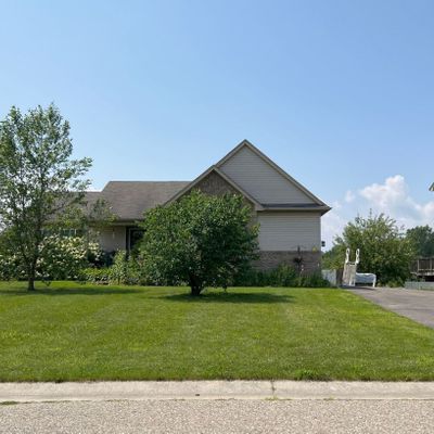 1436 Sand Piper Dr, Grand Blanc, MI 48439