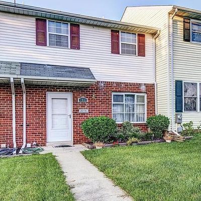 2039 Wintergreen Pl, Rosedale, MD 21237