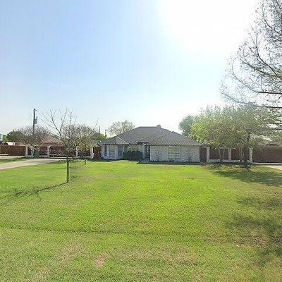 209 Diamond Oaks Dr, Hudson Oaks, TX 76087