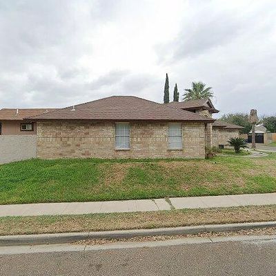 1923 Orange Blossom Dr, Laredo, TX 78045