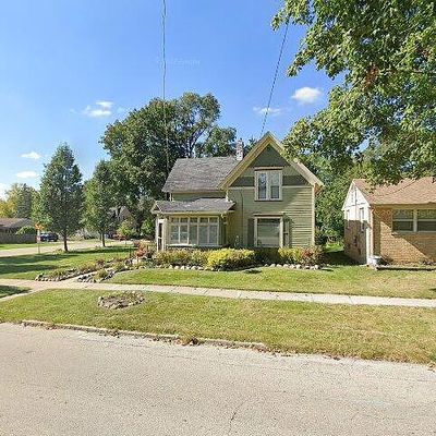 229 N Wisconsin St, Carpentersville, IL 60110