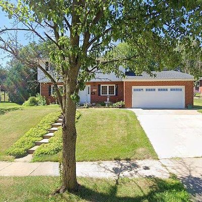 3424 Glencove Ln, Dubuque, IA 52002