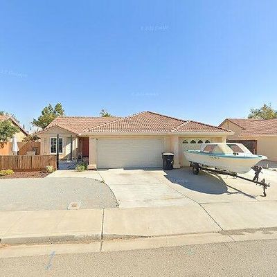 29074 Santa Cruz Dr, Gustine, CA 95322