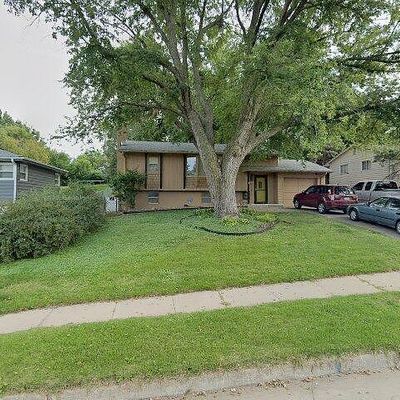 2935 S 115 Th Ave, Omaha, NE 68144