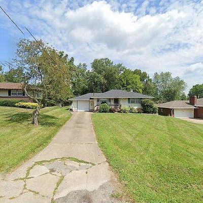 3888 Cumberland Dr, Youngstown, OH 44515